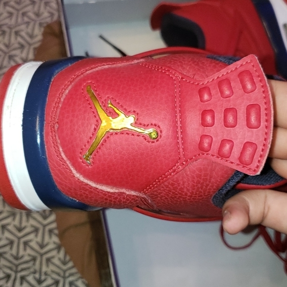 Jordan 4 FIBA - Picture 2 of 8